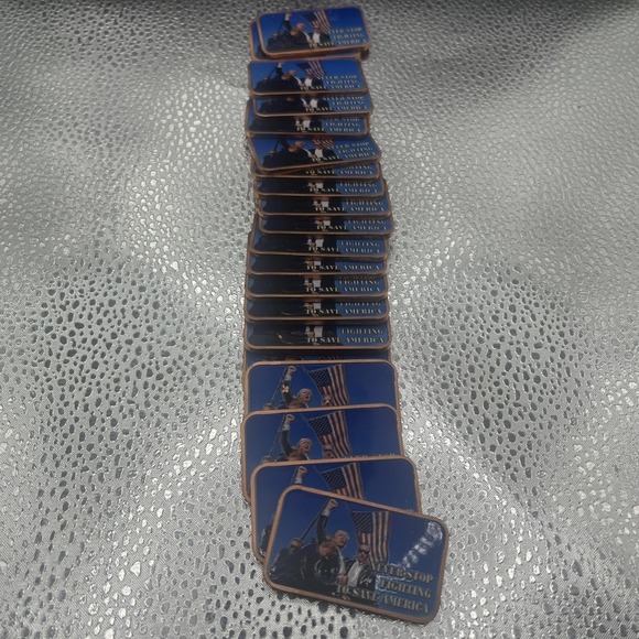 Tube of 20 Donald Trump "Never Stop Fighting To Save America" 1 oz Copper Bars - Picture 12 of 16